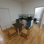 Bp Studio Apartments